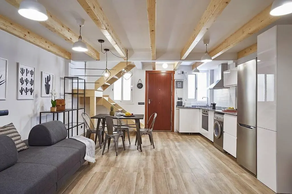 Bebarceloner Eixample Duplex Apartments